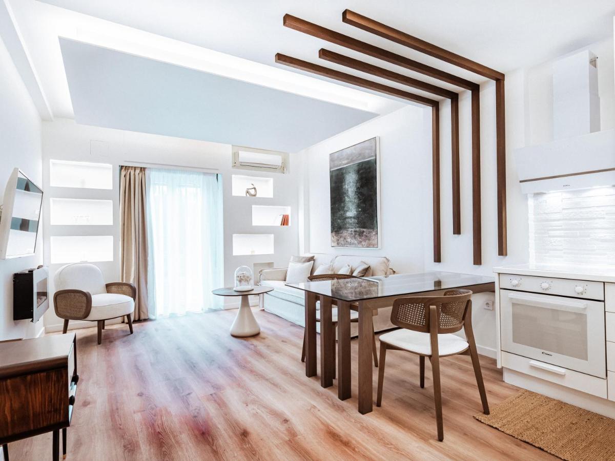 Luxury Apartment In The Heart Of The City - 1Br 雅典 外观 照片