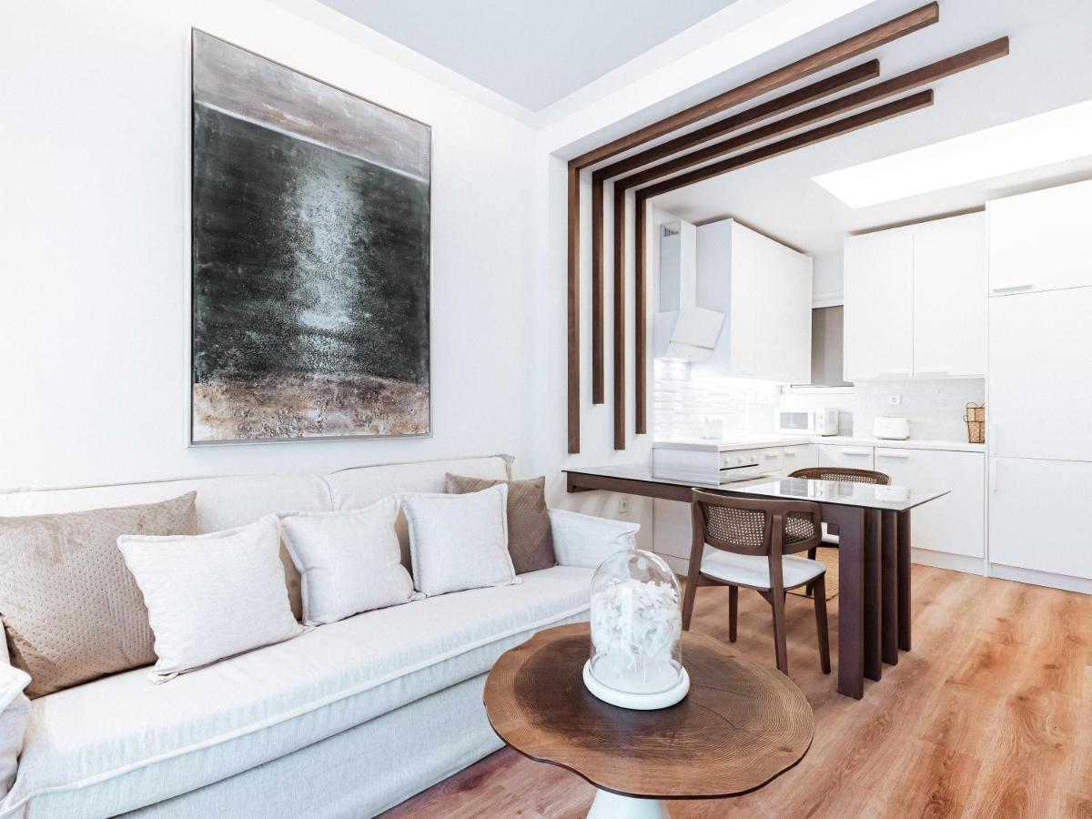 Luxury Apartment In The Heart Of The City - 1Br 雅典 外观 照片