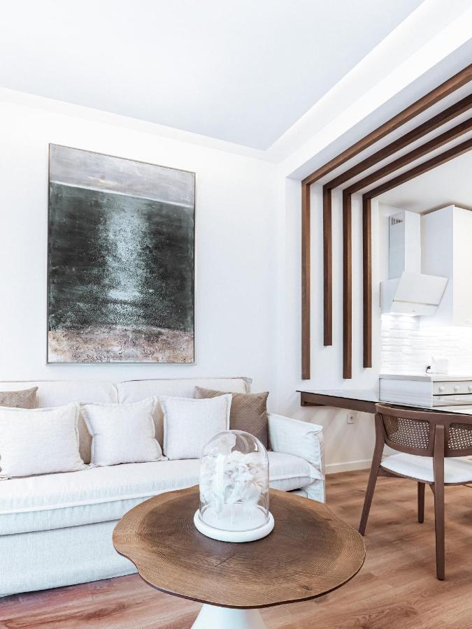 Luxury Apartment In The Heart Of The City - 1Br 雅典 外观 照片