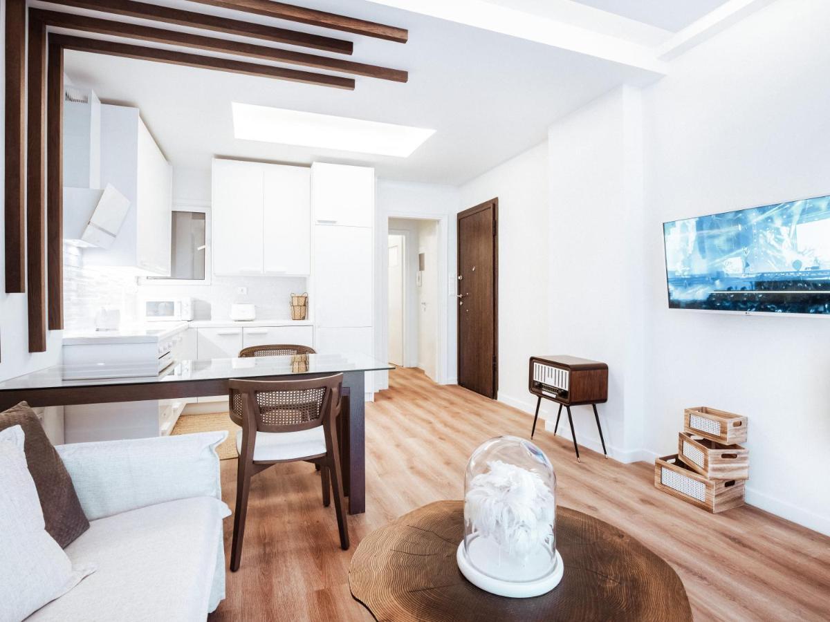 Luxury Apartment In The Heart Of The City - 1Br 雅典 外观 照片